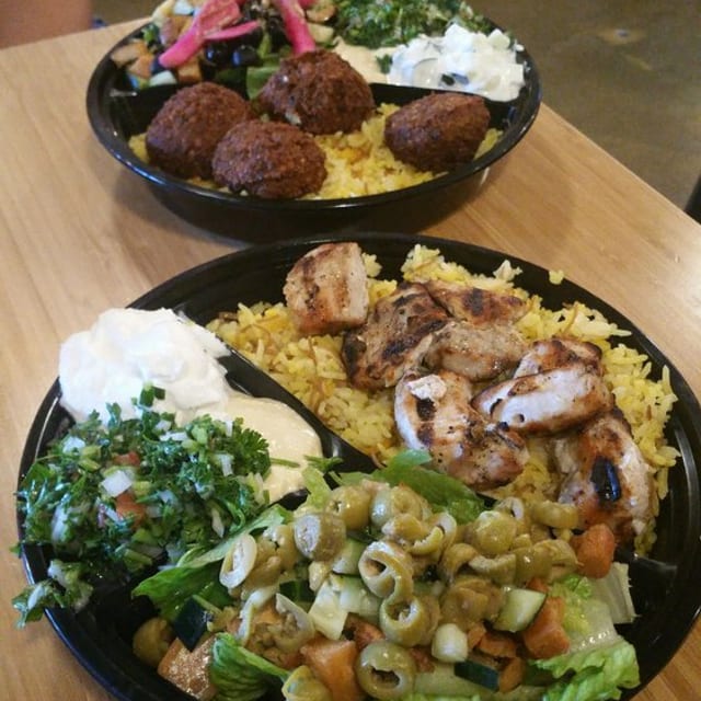 Falafel / Chicken Platter.